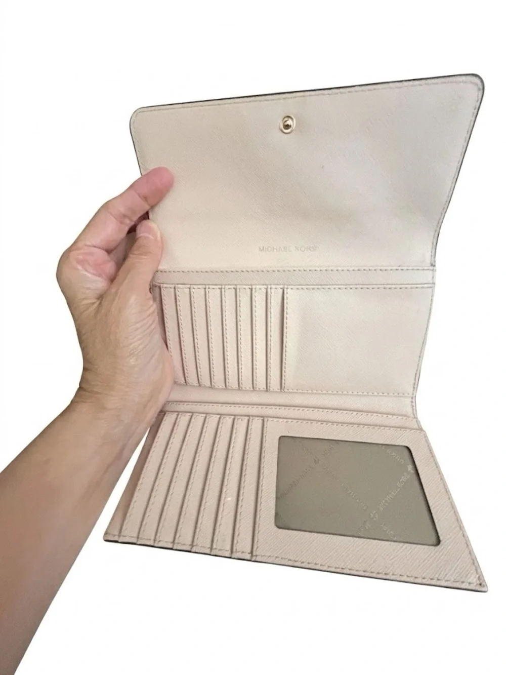 Michael Kors Blush Saffiano Leather Jet Set Wallet with Gold Logo